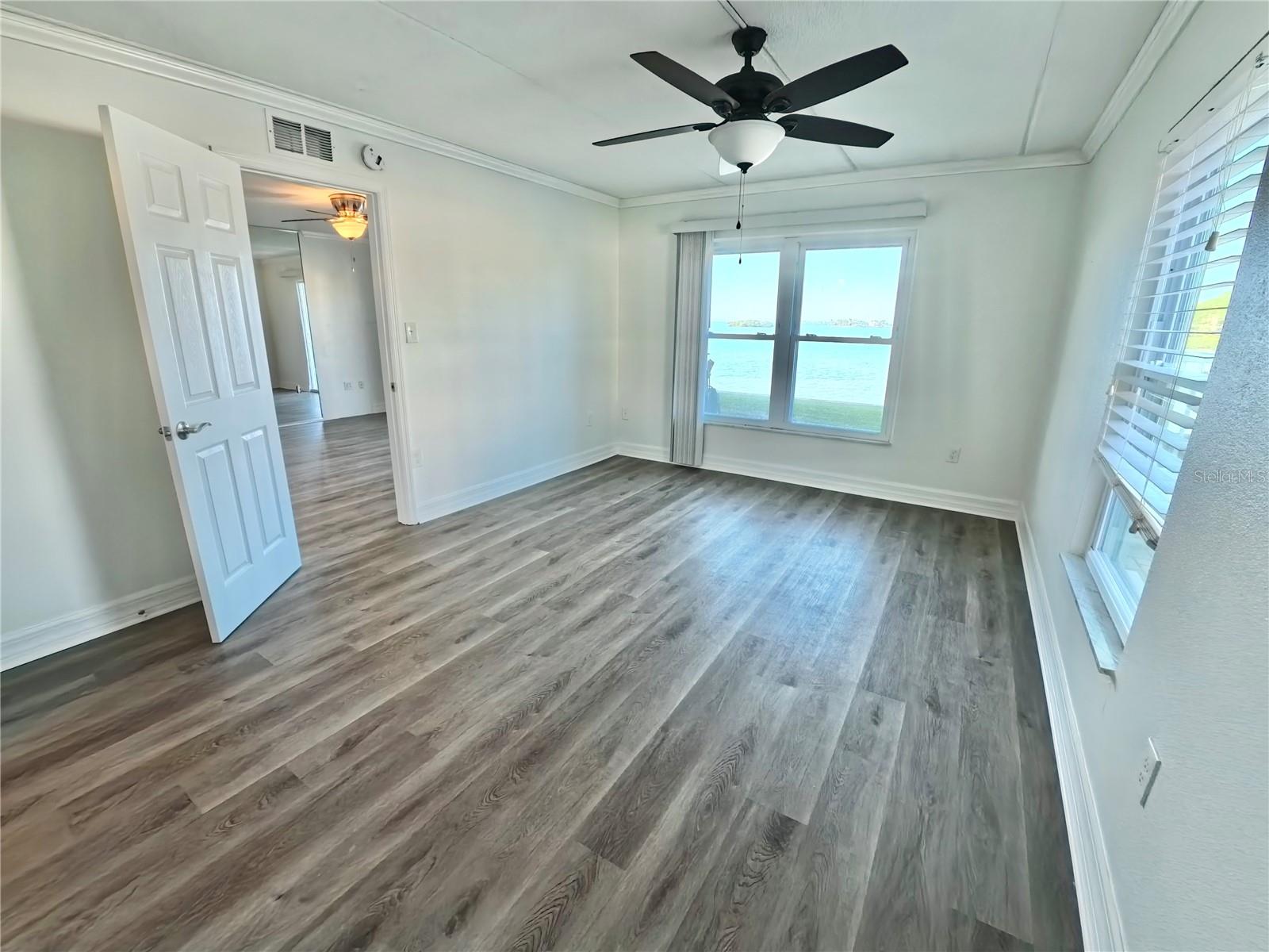 Image 34 of 39 For 464 Paula Drive 115