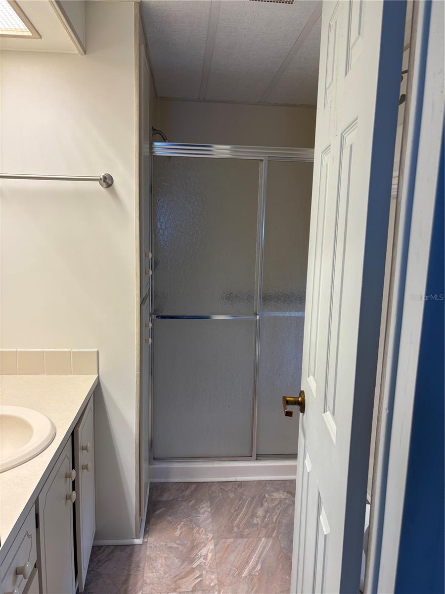 Image 15 of 28 For 143 Forest Lane 14