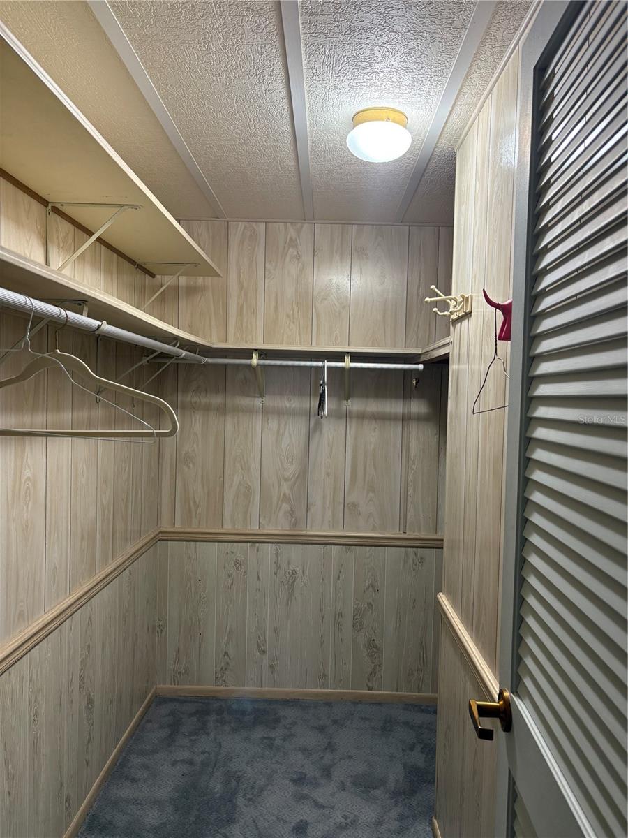 Image 17 of 28 For 143 Forest Lane 14