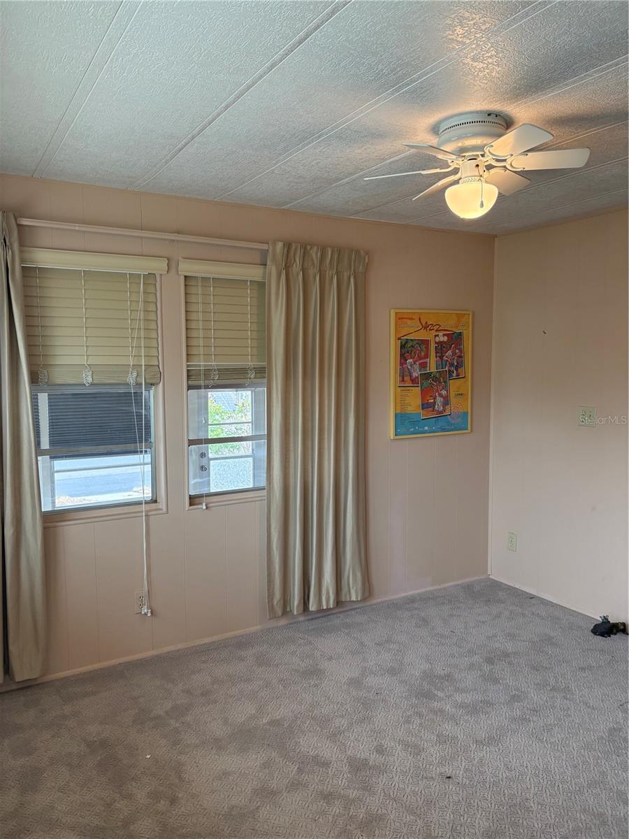 Image 18 of 28 For 143 Forest Lane 14