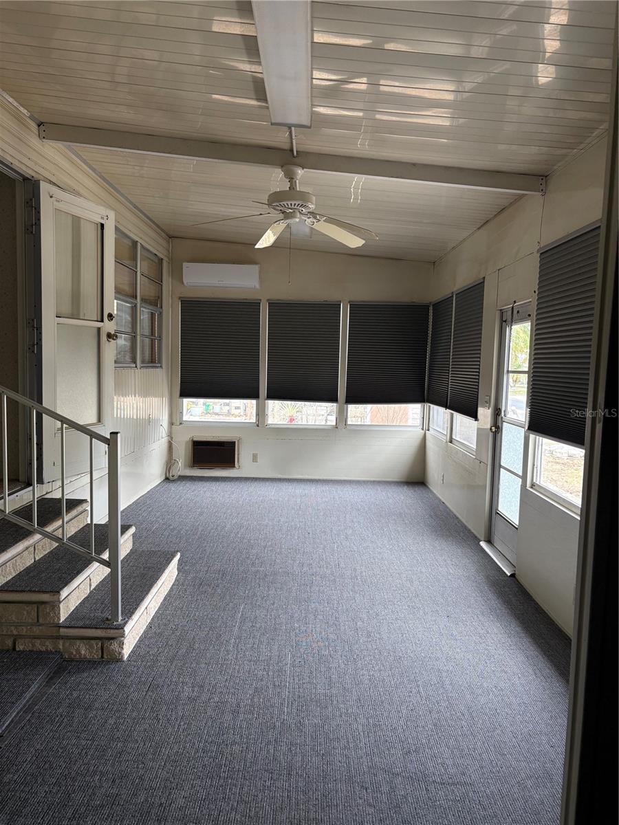 Image 21 of 28 For 143 Forest Lane 14