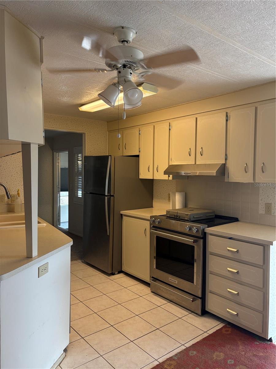 Image 8 of 28 For 143 Forest Lane 14