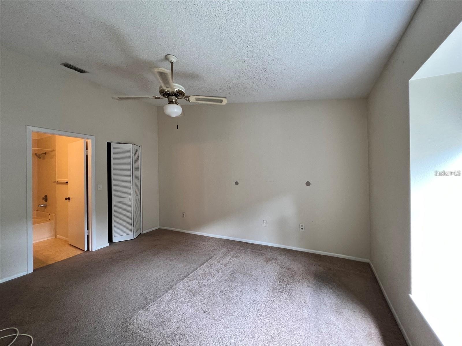 Image 12 of 14 For 4015 Angel Oak Court 203