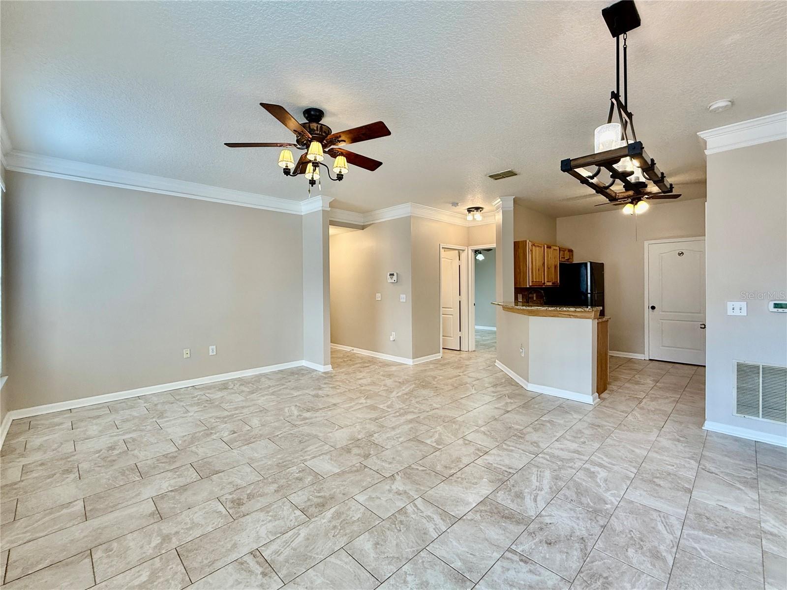 Image 11 of 57 For 18013 Villa Creek Drive