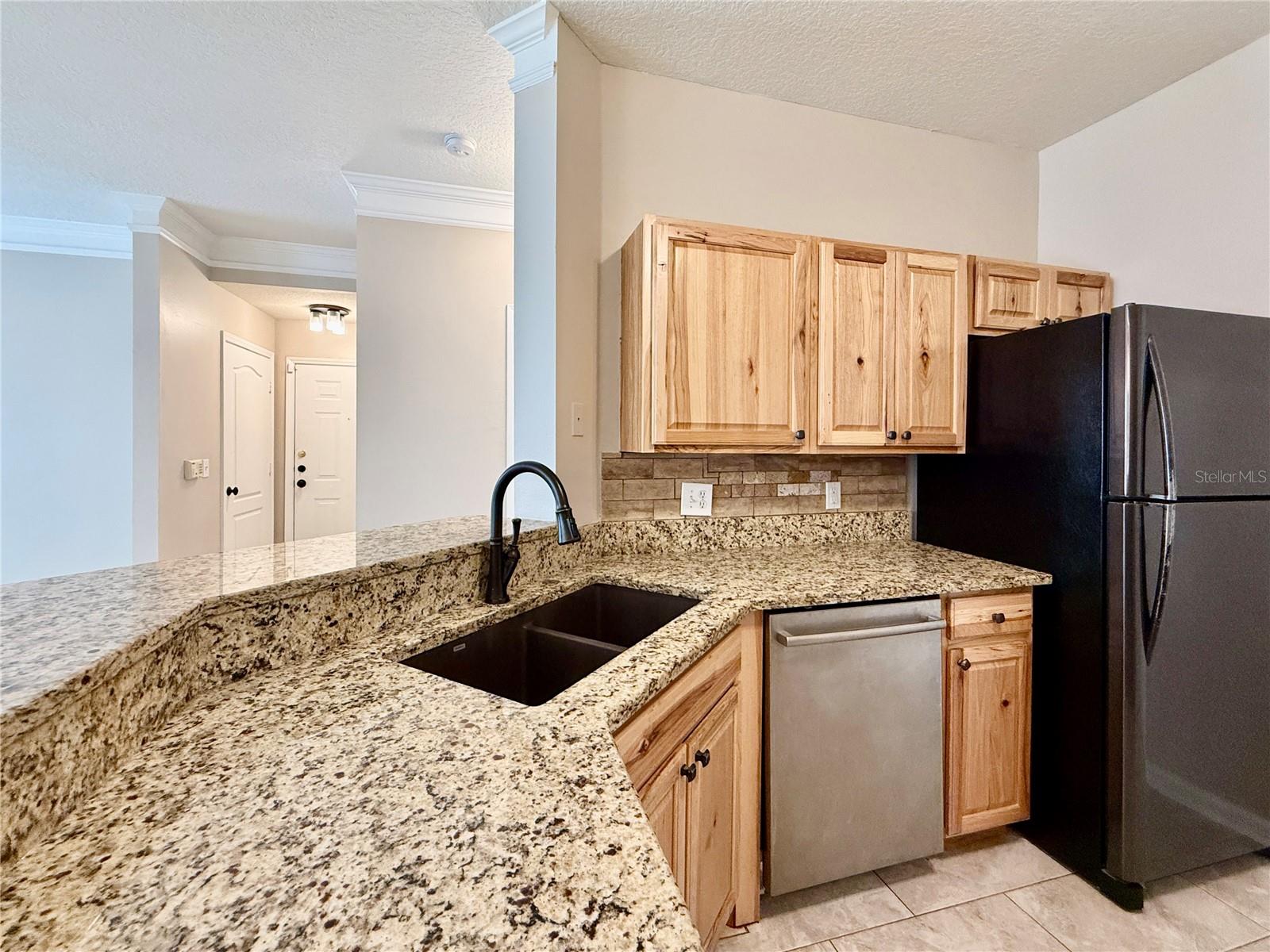 Image 12 of 57 For 18013 Villa Creek Drive