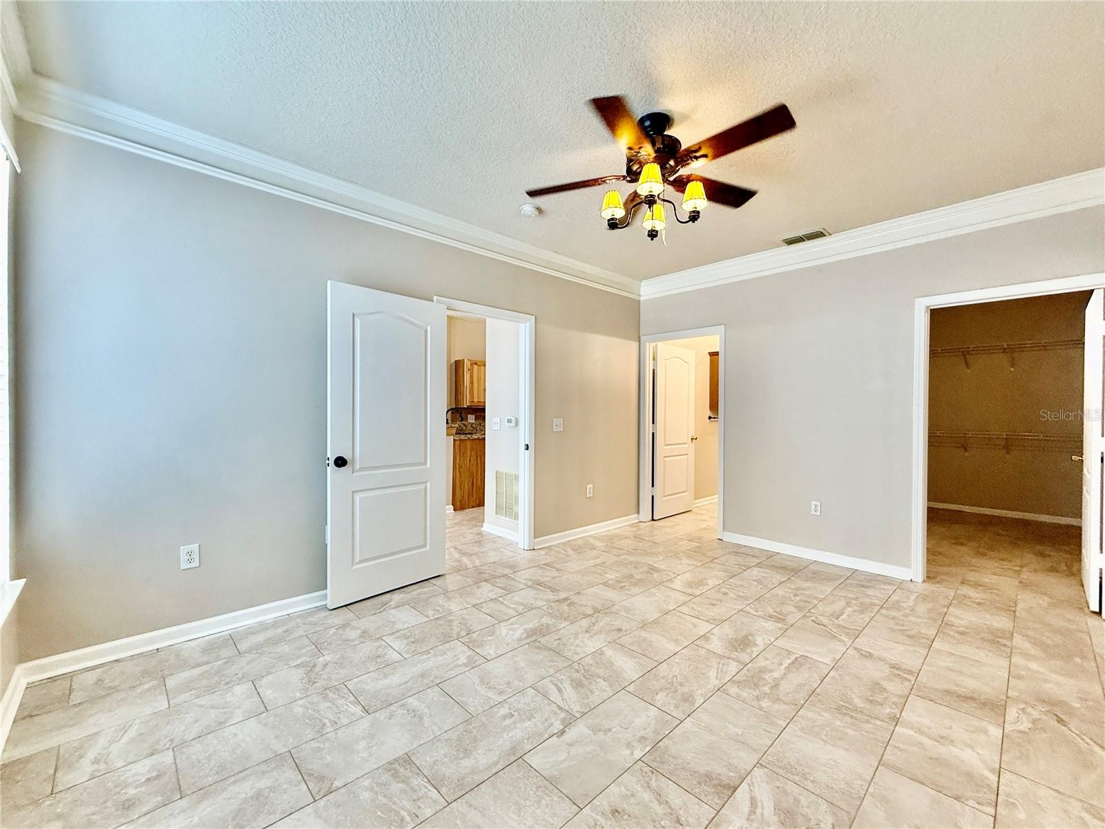 Image 17 of 57 For 18013 Villa Creek Drive