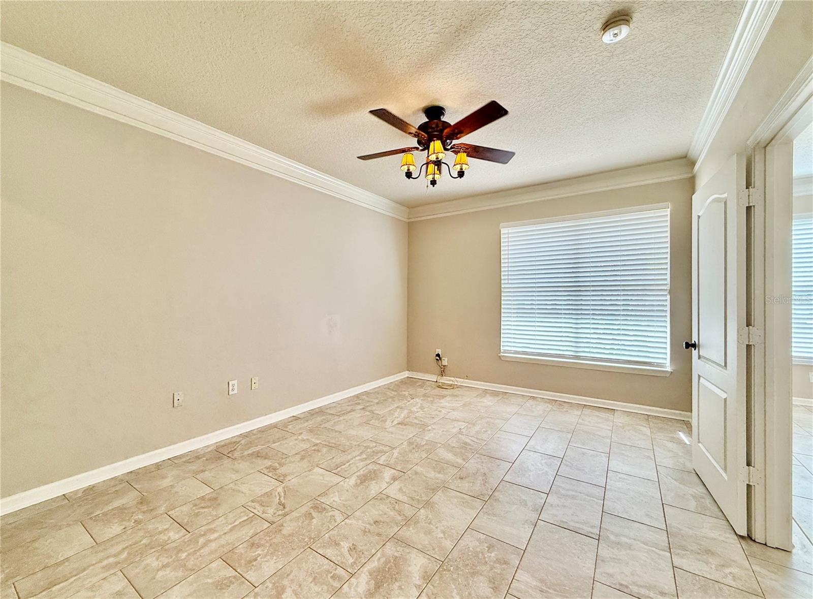 Image 22 of 57 For 18013 Villa Creek Drive