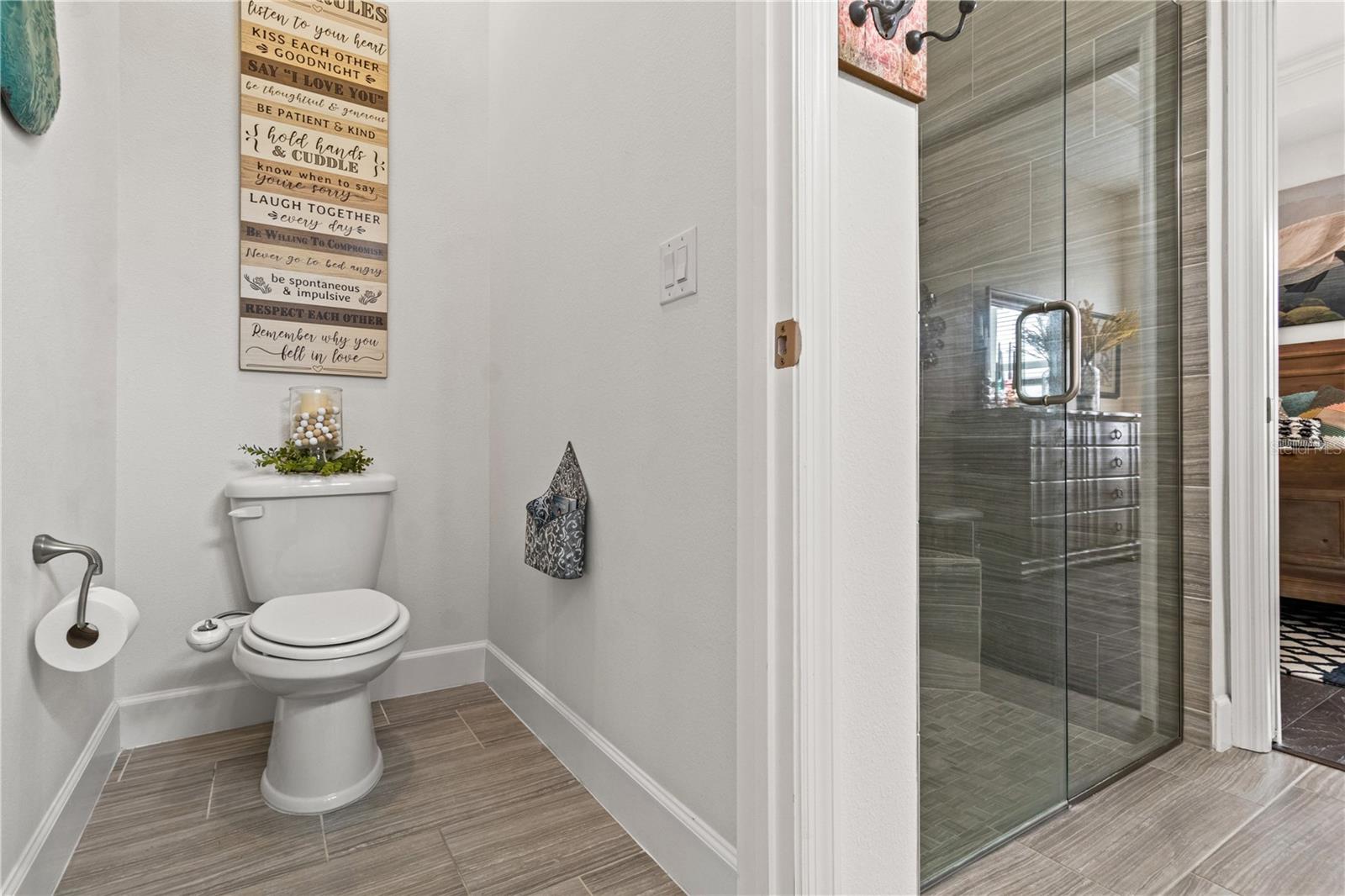 Image 19 of 34 For 5725 Stockport Street