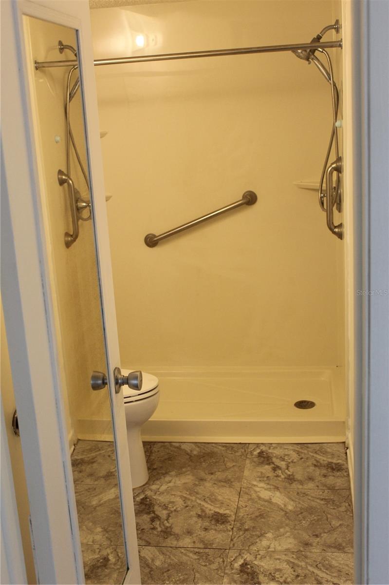 Image 29 of 39 For 3425 Tricon Lane 14