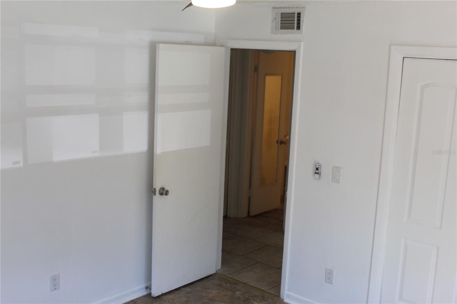 Image 32 of 39 For 3425 Tricon Lane 14