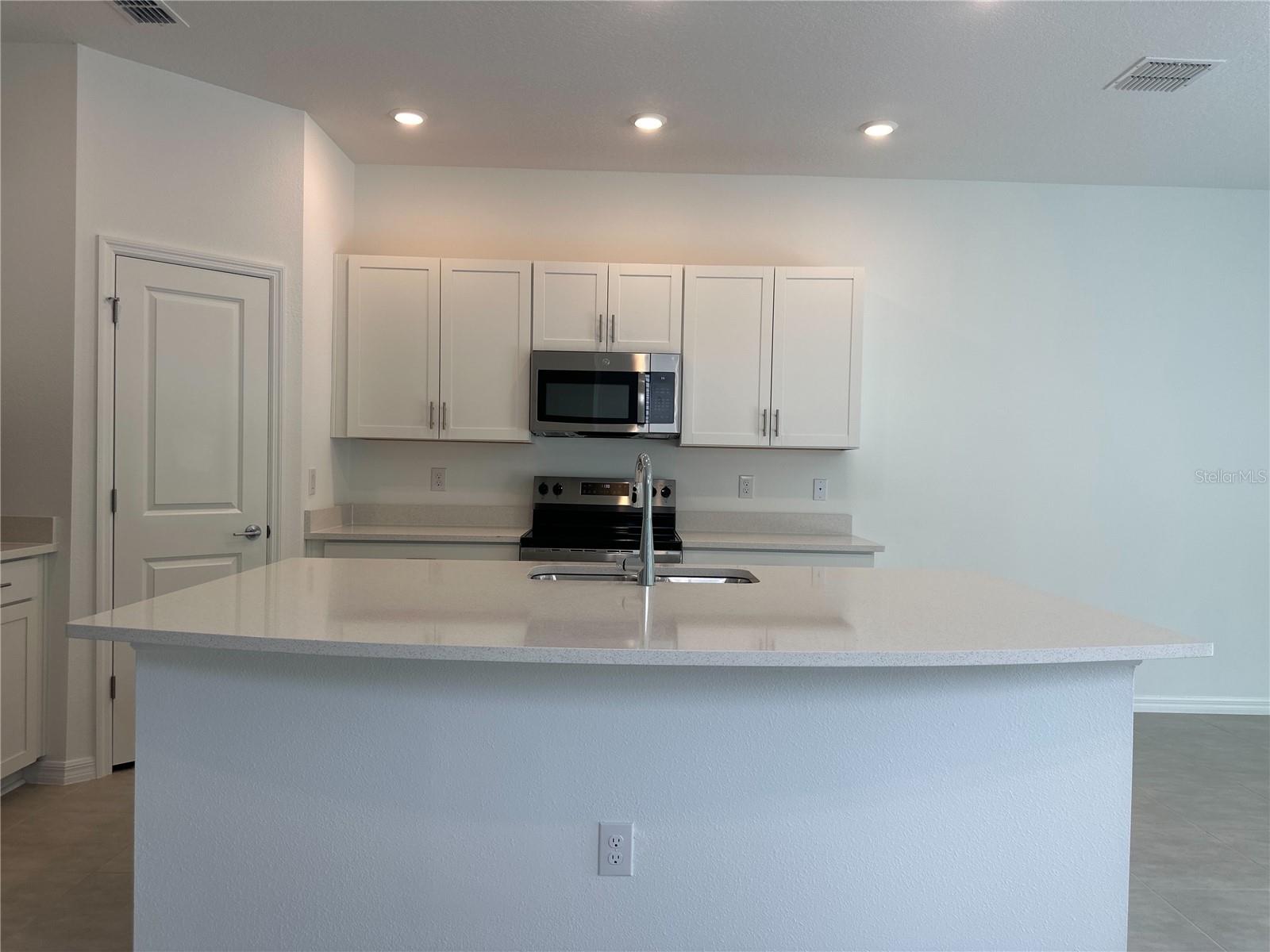 Image 14 of 42 For 2397 Paravane Way