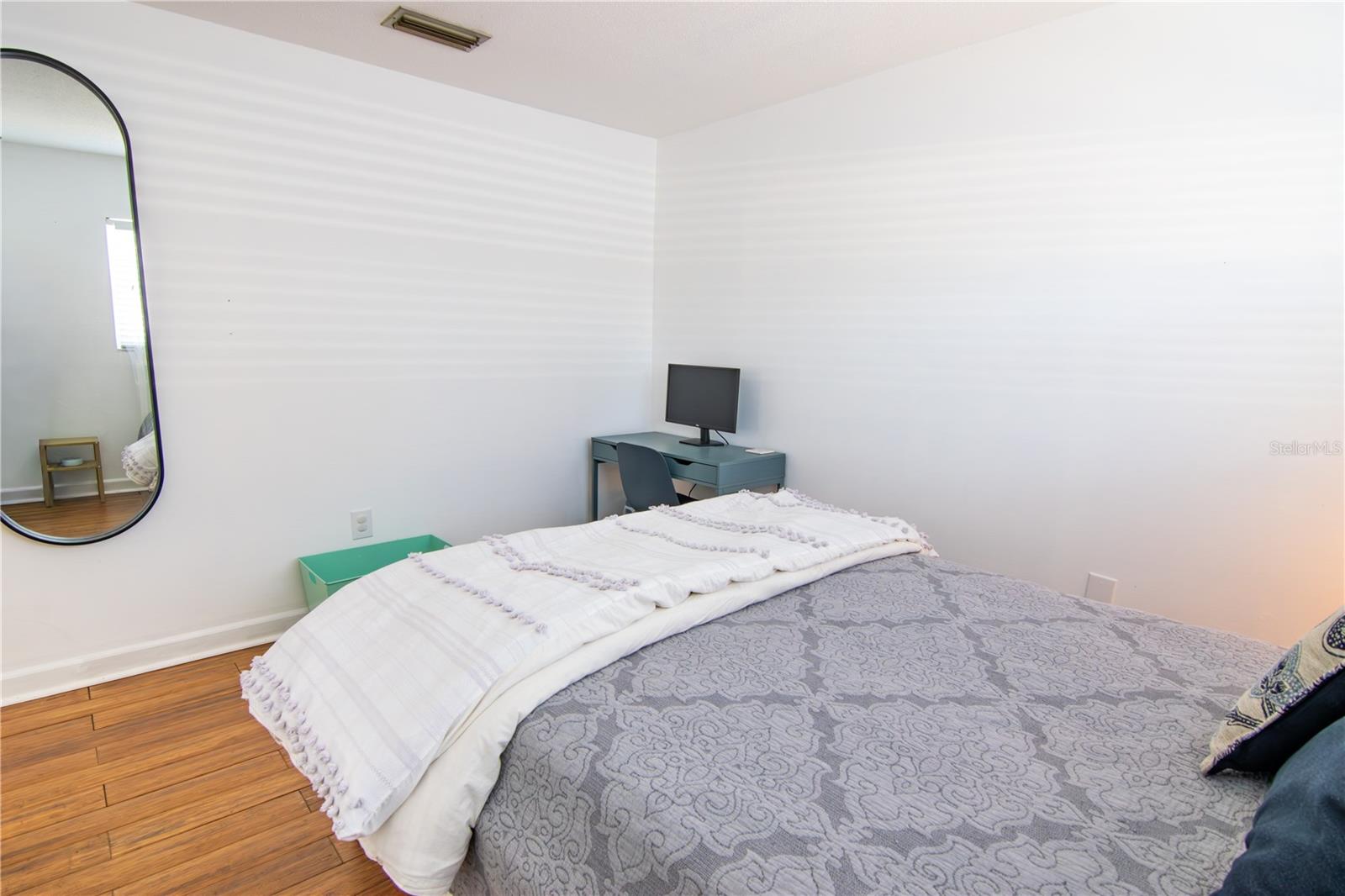 Image 11 of 20 For 4050 4th Street N 116