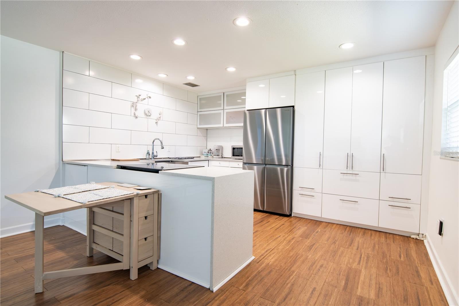 Image 2 of 20 For 4050 4th Street N 116