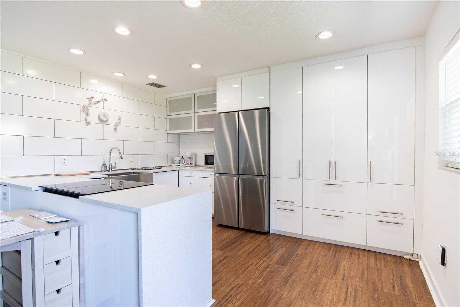 Image 3 of 20 For 4050 4th Street N 116