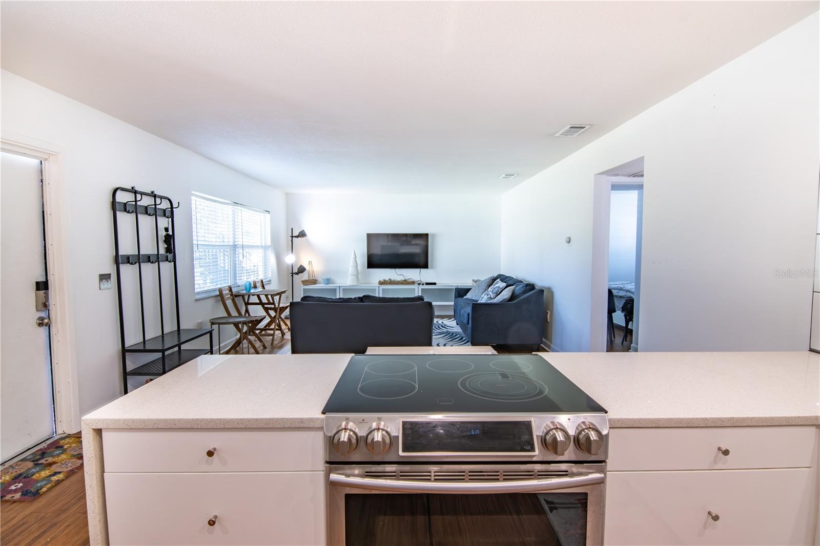 Image 5 of 20 For 4050 4th Street N 116