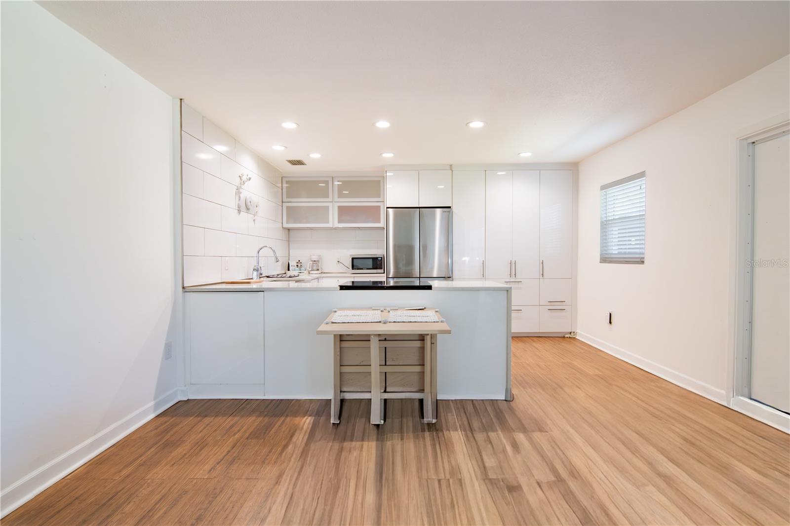 Image 7 of 20 For 4050 4th Street N 116