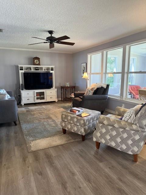 Image 3 of 12 For 20425 Gardenia Drive