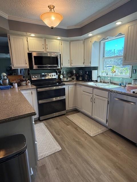 Image 5 of 12 For 20425 Gardenia Drive