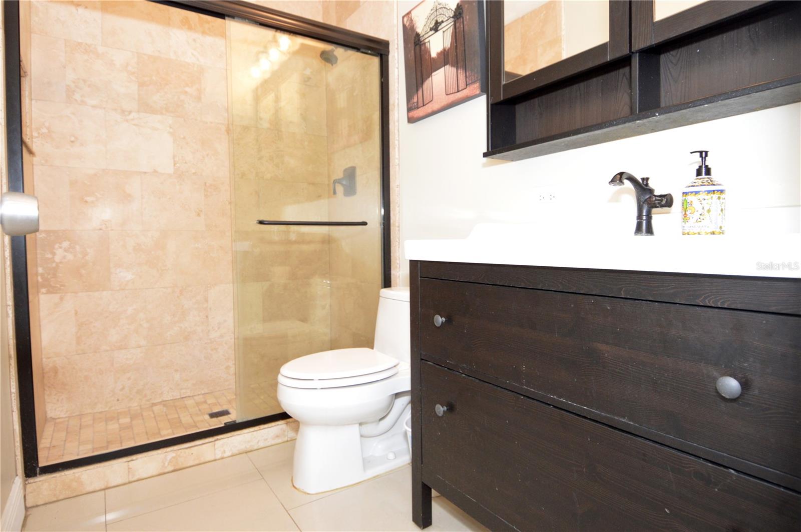 Image 28 of 100 For 3873 Pompano Drive Se D