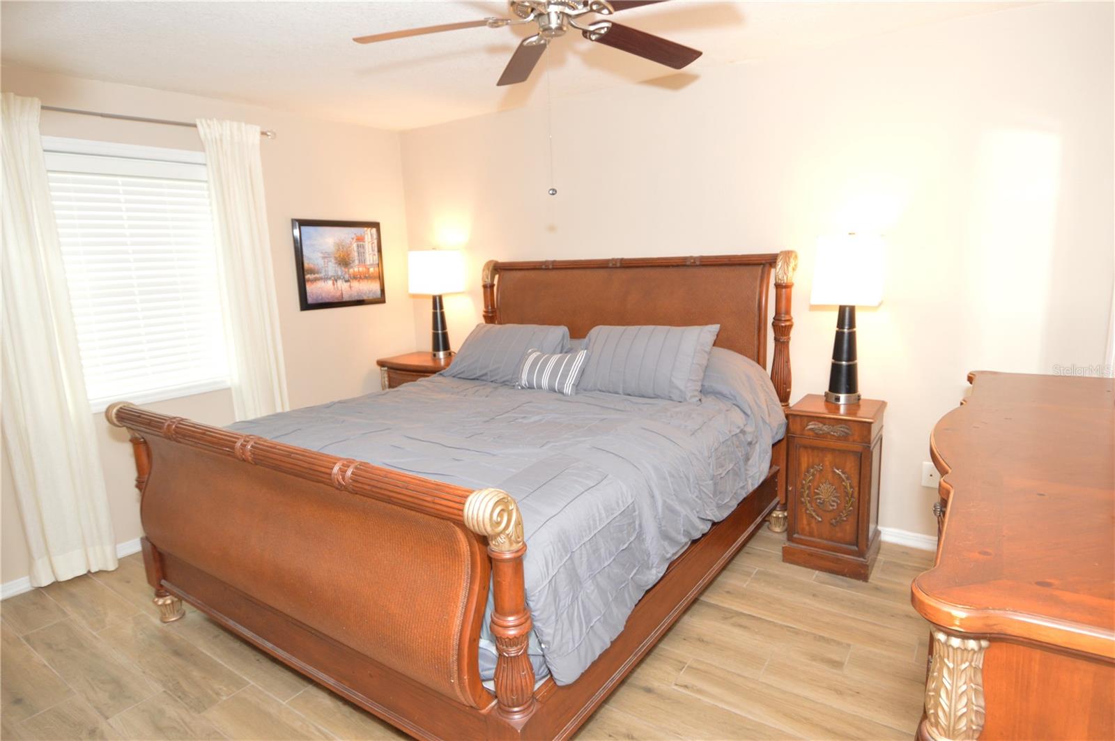 Image 31 of 100 For 3873 Pompano Drive Se D