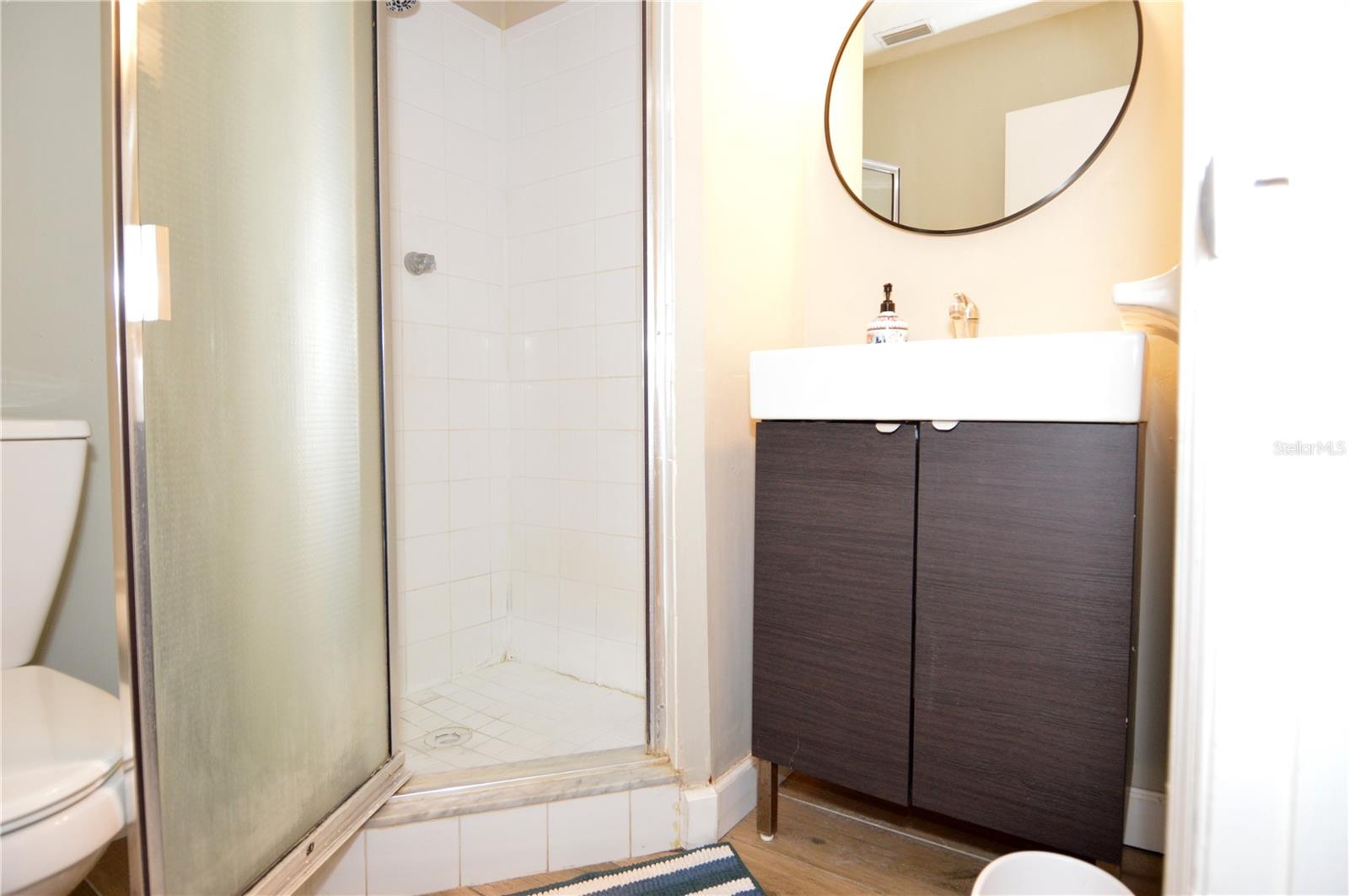 Image 45 of 100 For 3873 Pompano Drive Se D