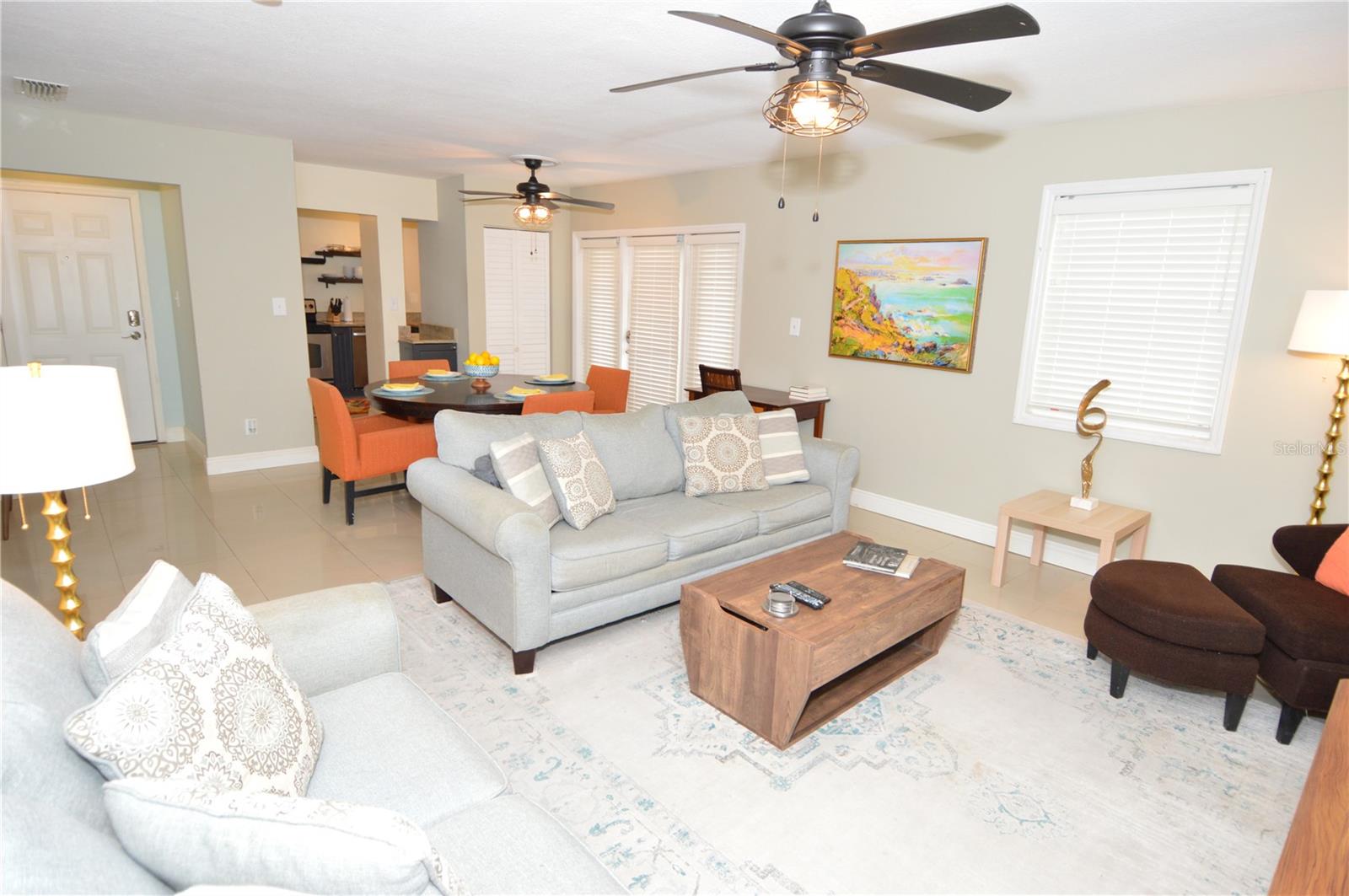 Image 7 of 100 For 3873 Pompano Drive Se D