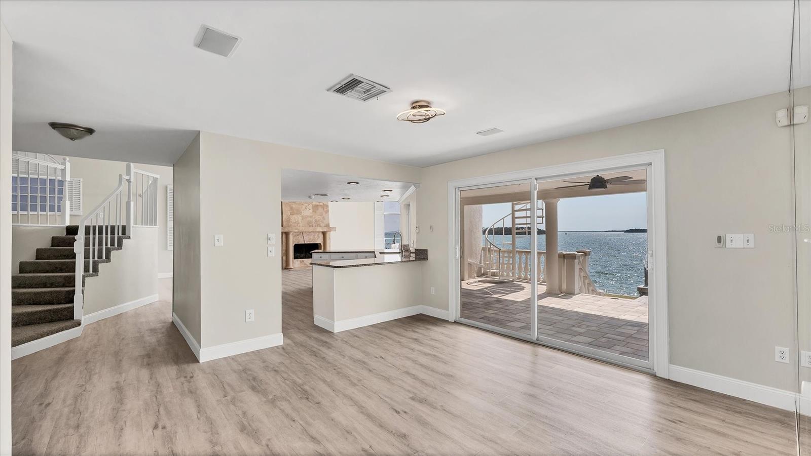 Image 14 of 58 For 120 Sands Point Drive