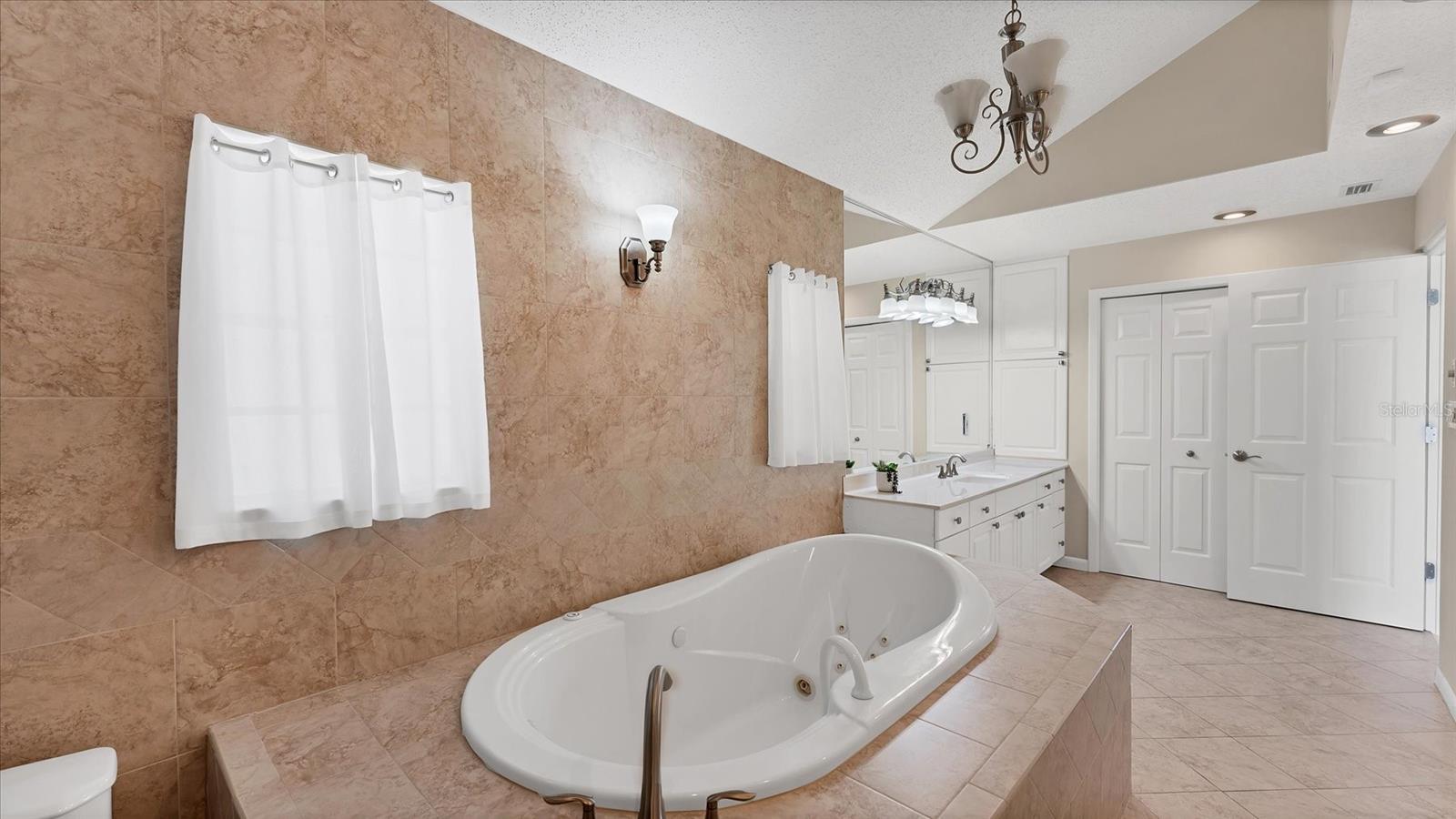 Image 19 of 58 For 120 Sands Point Drive