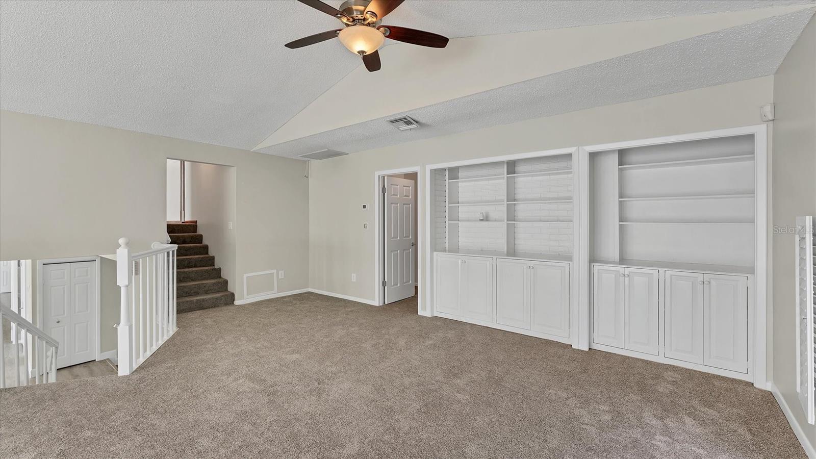 Image 22 of 58 For 120 Sands Point Drive