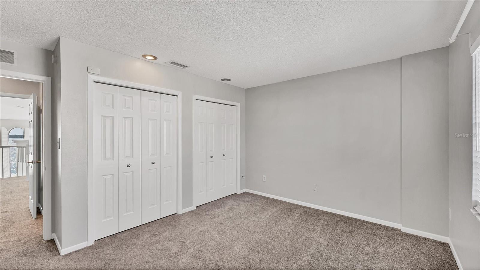 Image 28 of 58 For 120 Sands Point Drive