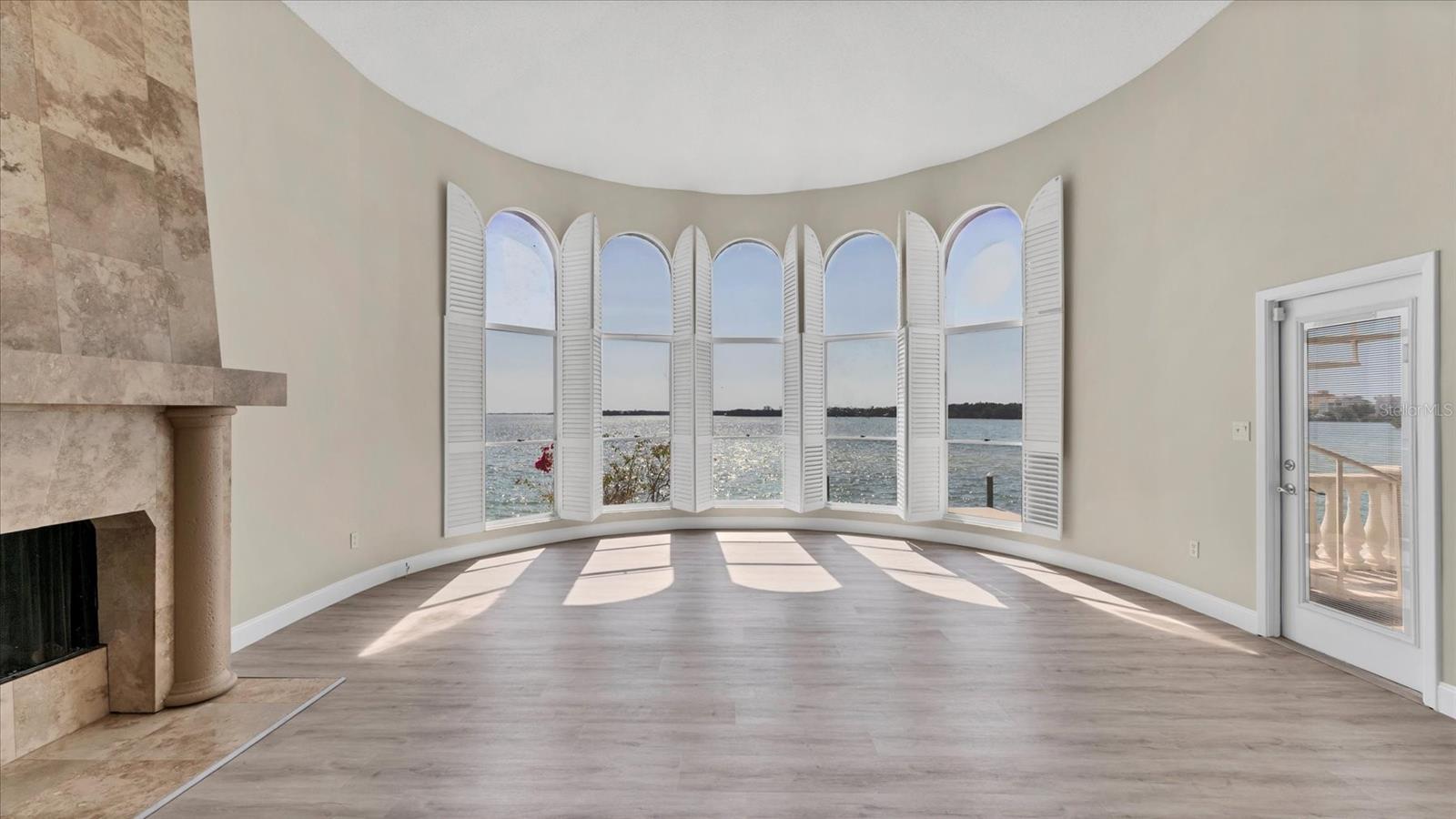 Image 6 of 58 For 120 Sands Point Drive