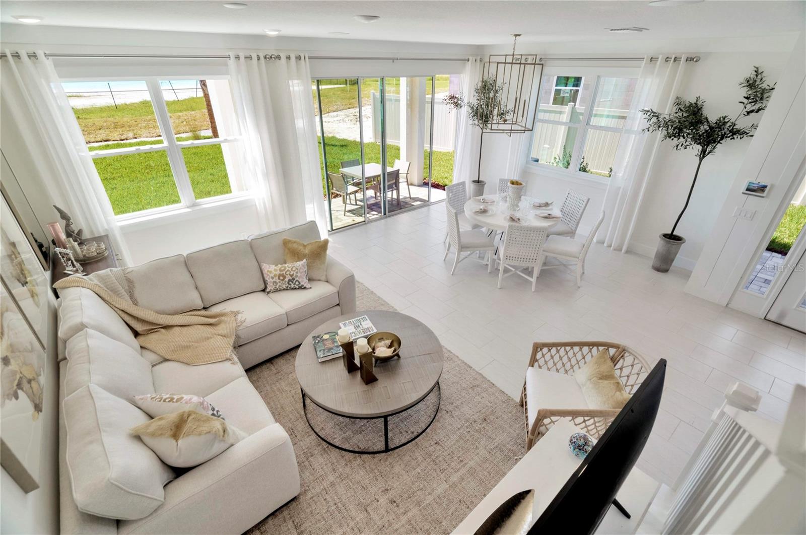 Image 14 of 23 For 31838 Clover Fin Court