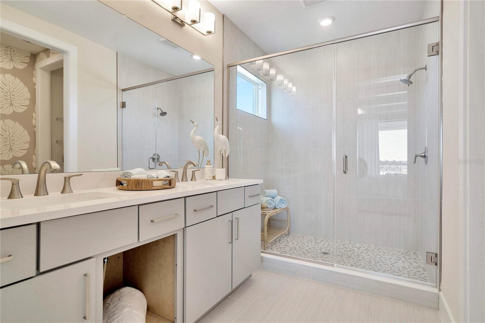 Image 17 of 23 For 31838 Clover Fin Court