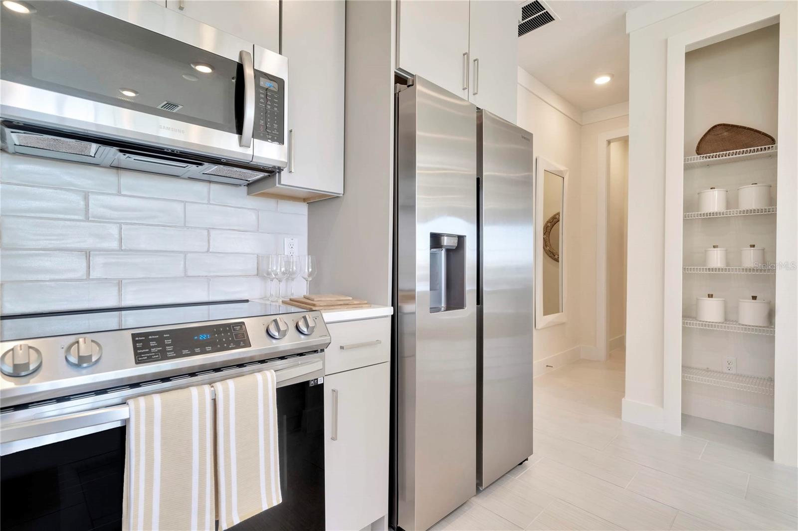 Image 9 of 23 For 31838 Clover Fin Court