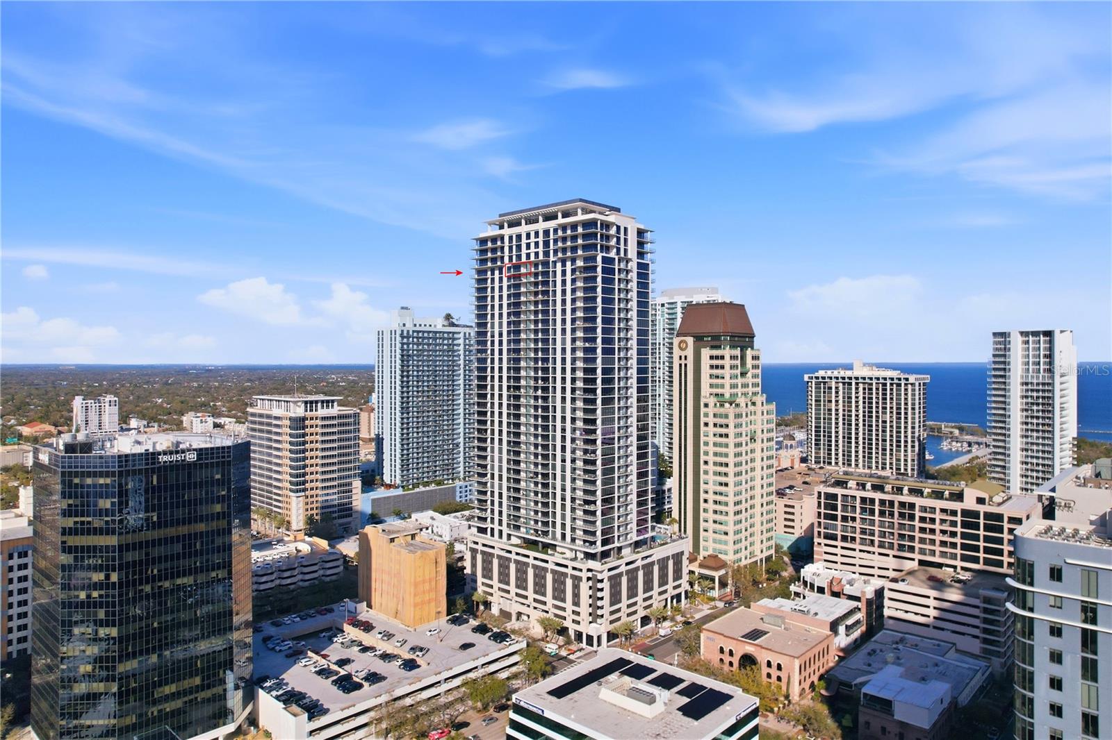 Image 2 of 39 For 275 1st Avenue S 3908