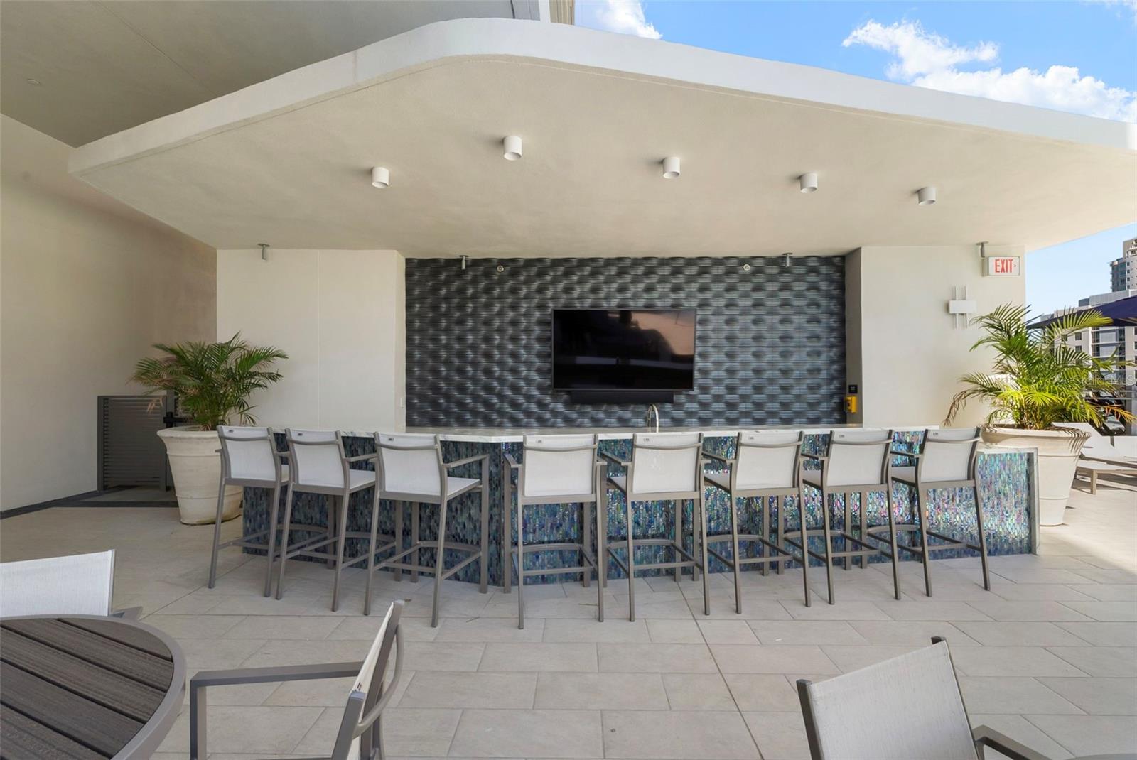 Image 25 of 39 For 275 1st Avenue S 3908