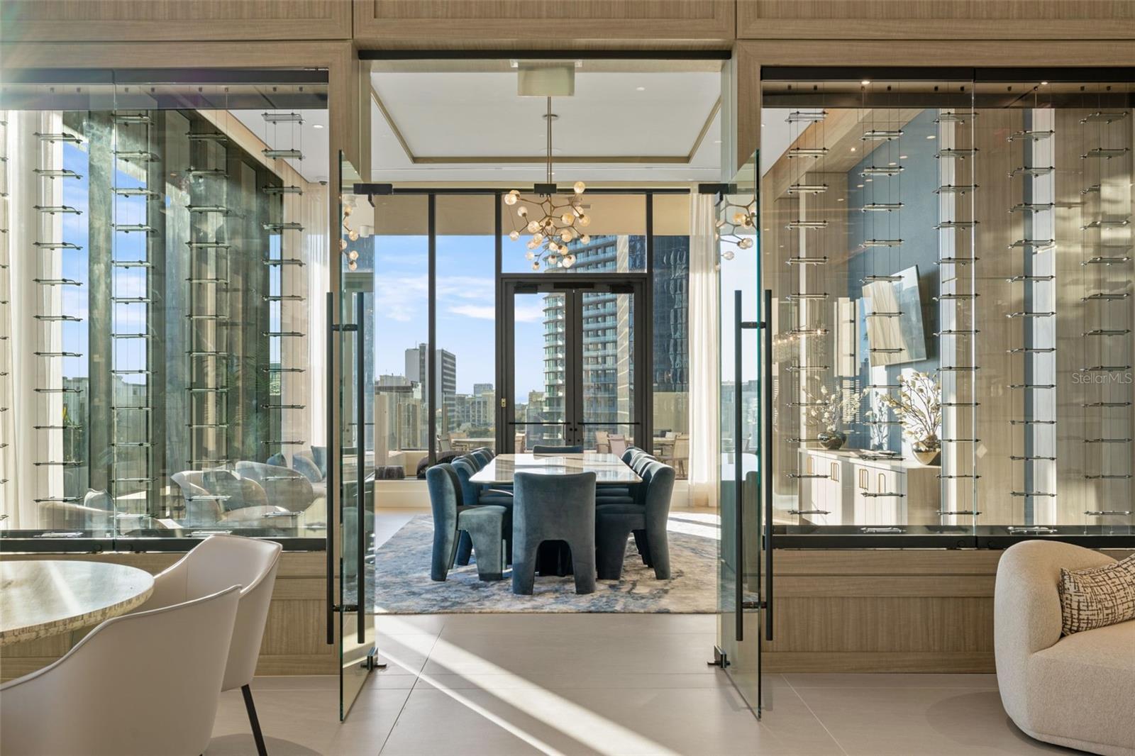 Image 31 of 39 For 275 1st Avenue S 3908