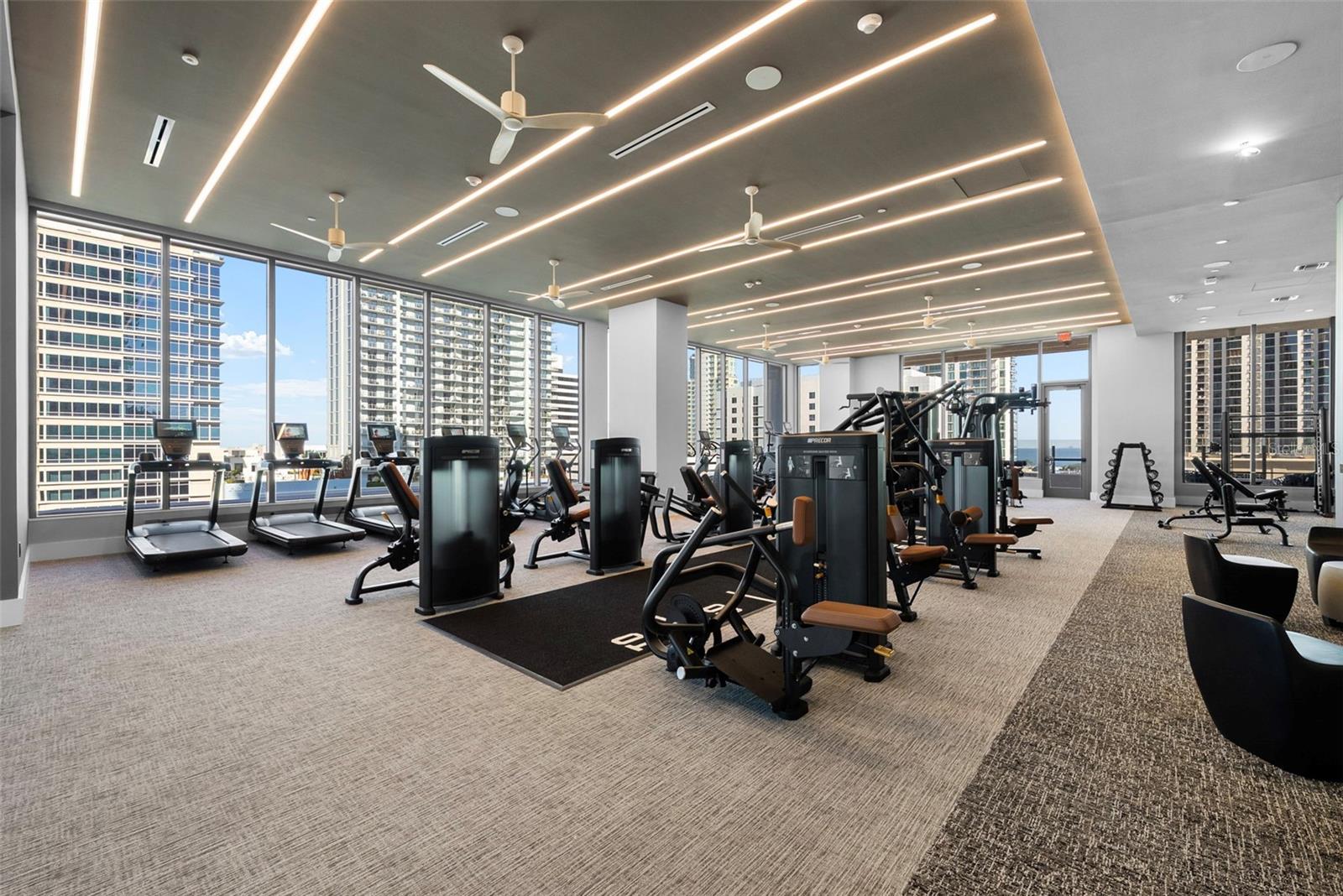 Image 37 of 39 For 275 1st Avenue S 3908