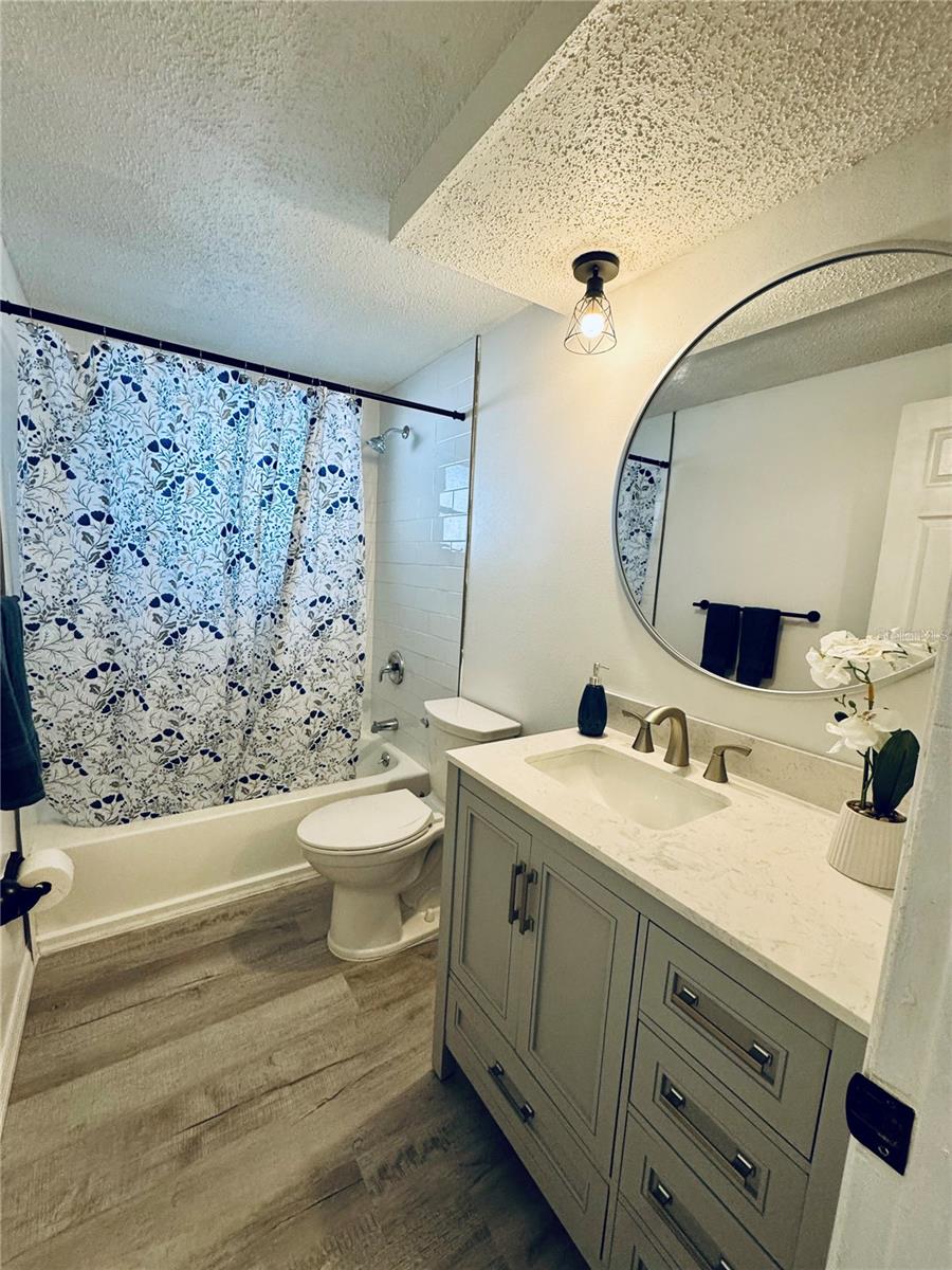 Image 14 of 18 For 7116-7118 Green Street