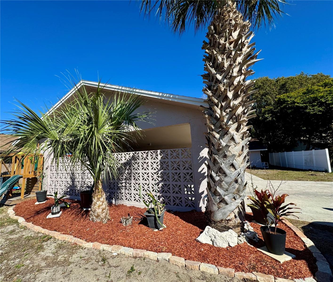 Image 2 of 18 For 7116-7118 Green Street