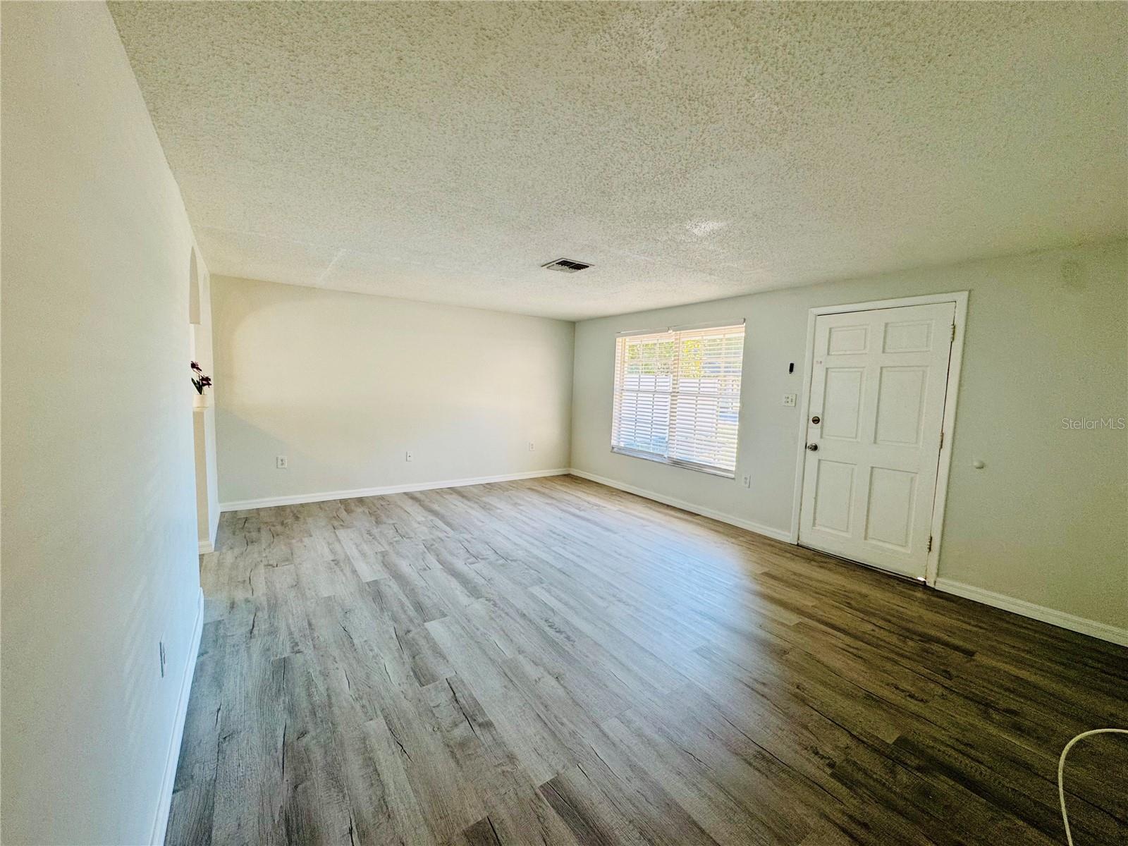 Image 5 of 18 For 7116-7118 Green Street