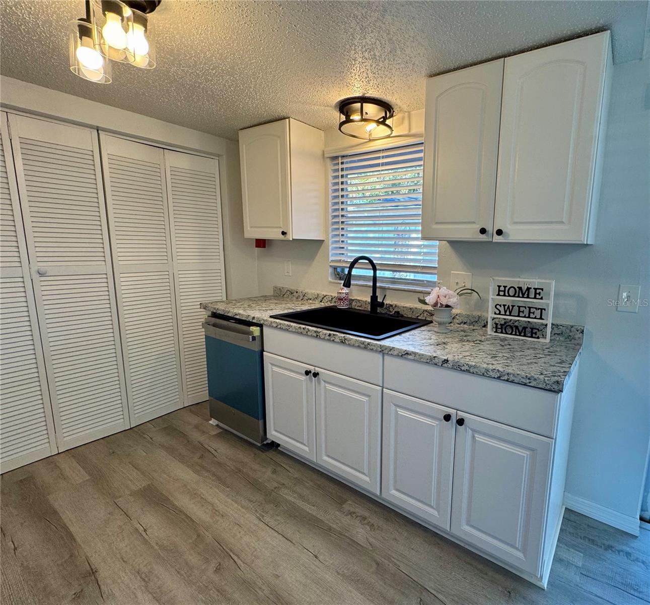 Image 9 of 18 For 7116-7118 Green Street