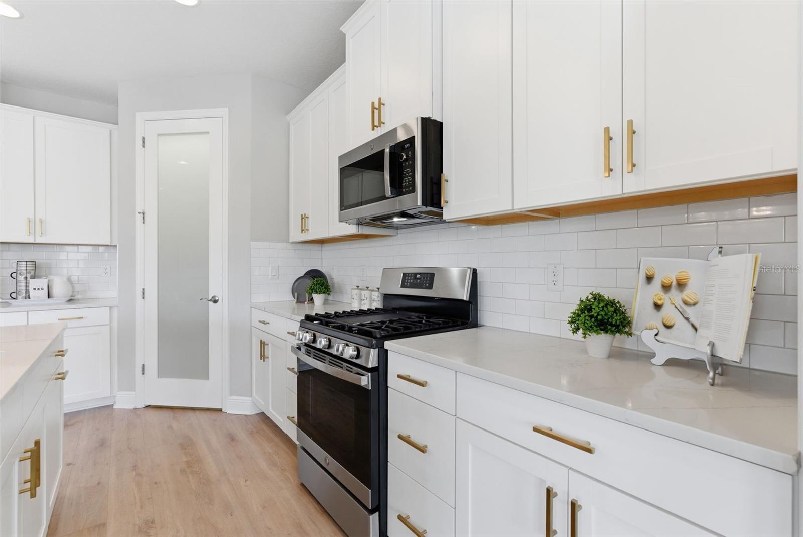 Image 15 of 52 For 17674 Everlong Drive