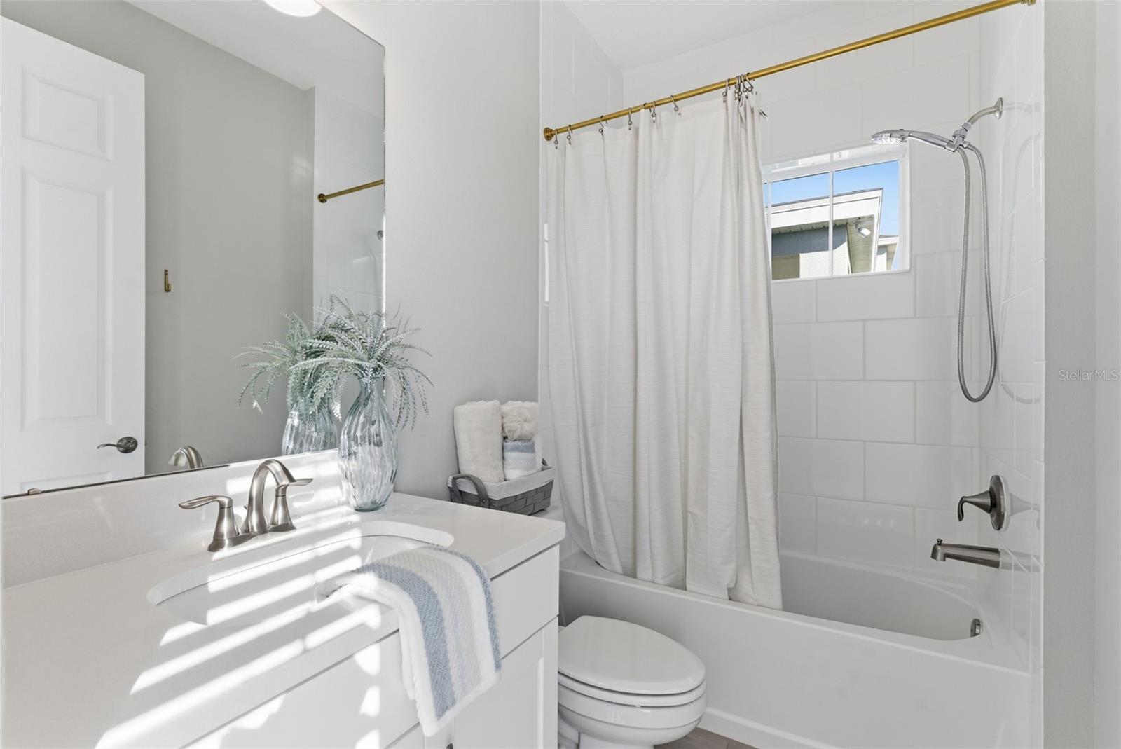 Image 20 of 52 For 17674 Everlong Drive