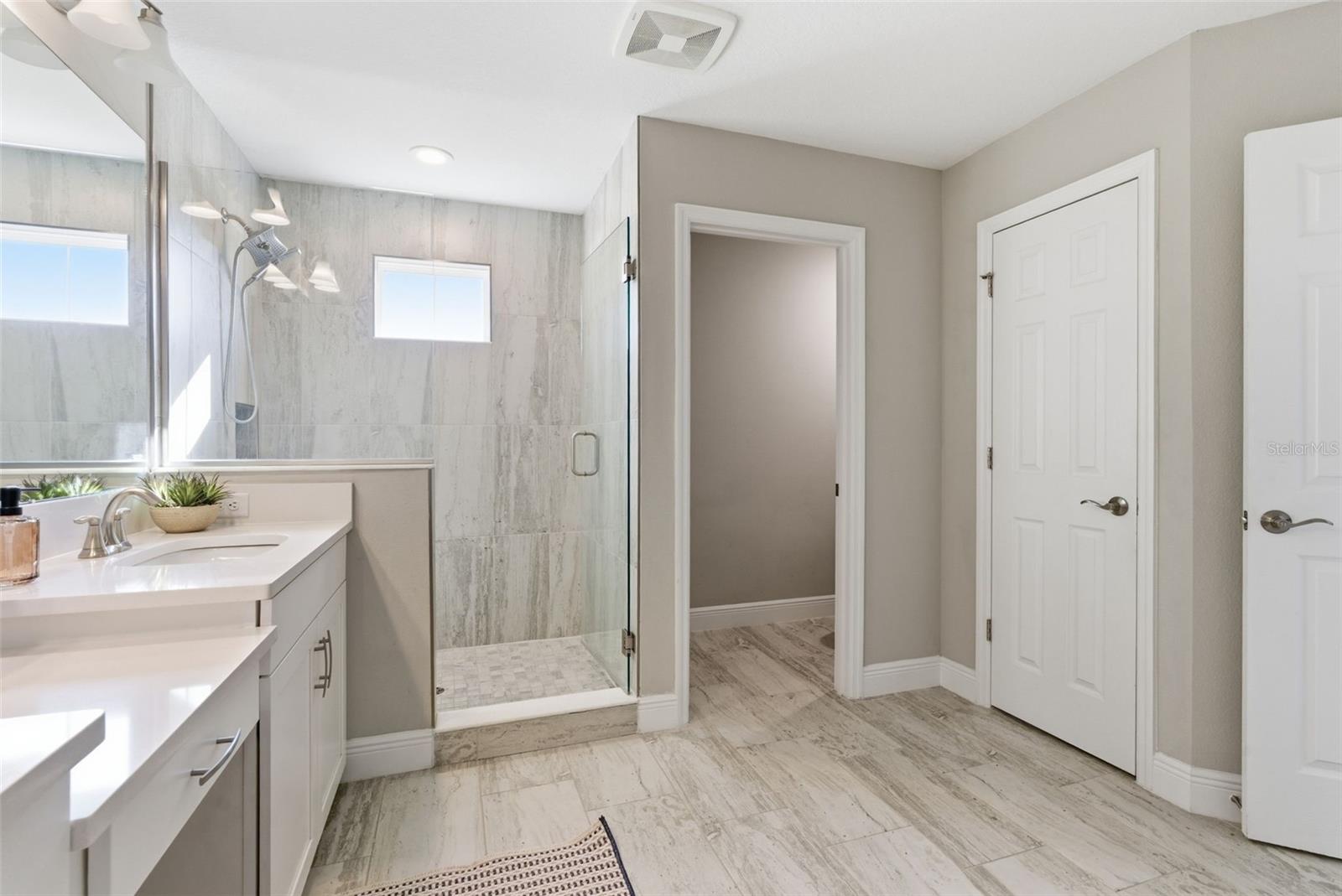 Image 31 of 52 For 17674 Everlong Drive