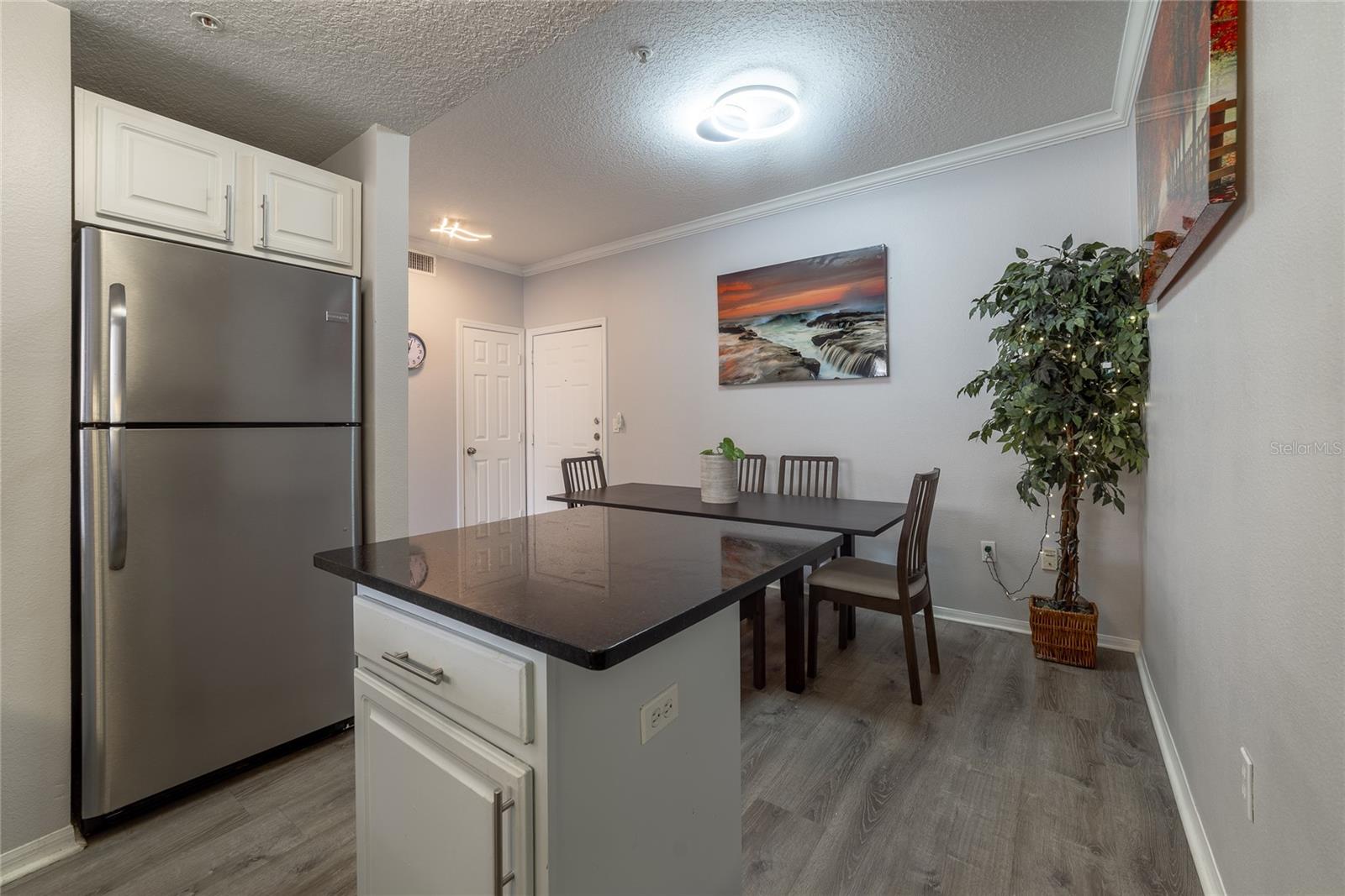 Image 16 of 51 For 501 Knights Run Avenue 1326