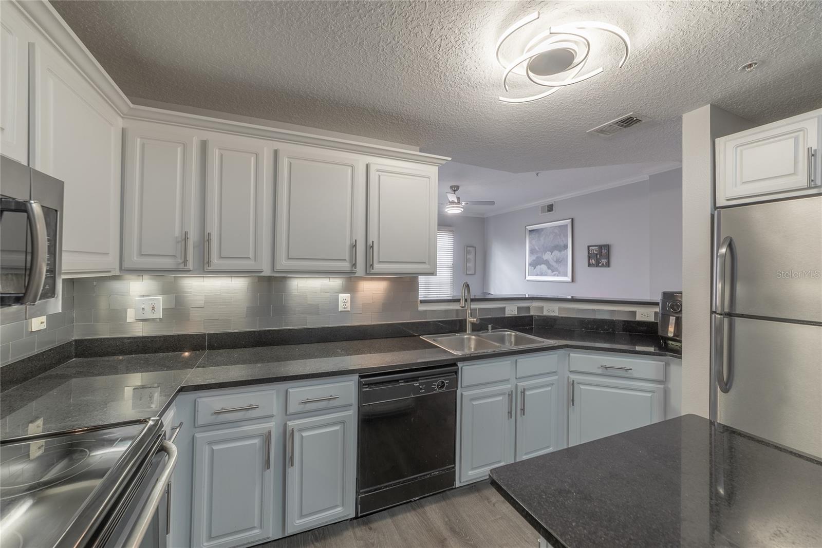 Image 17 of 51 For 501 Knights Run Avenue 1326