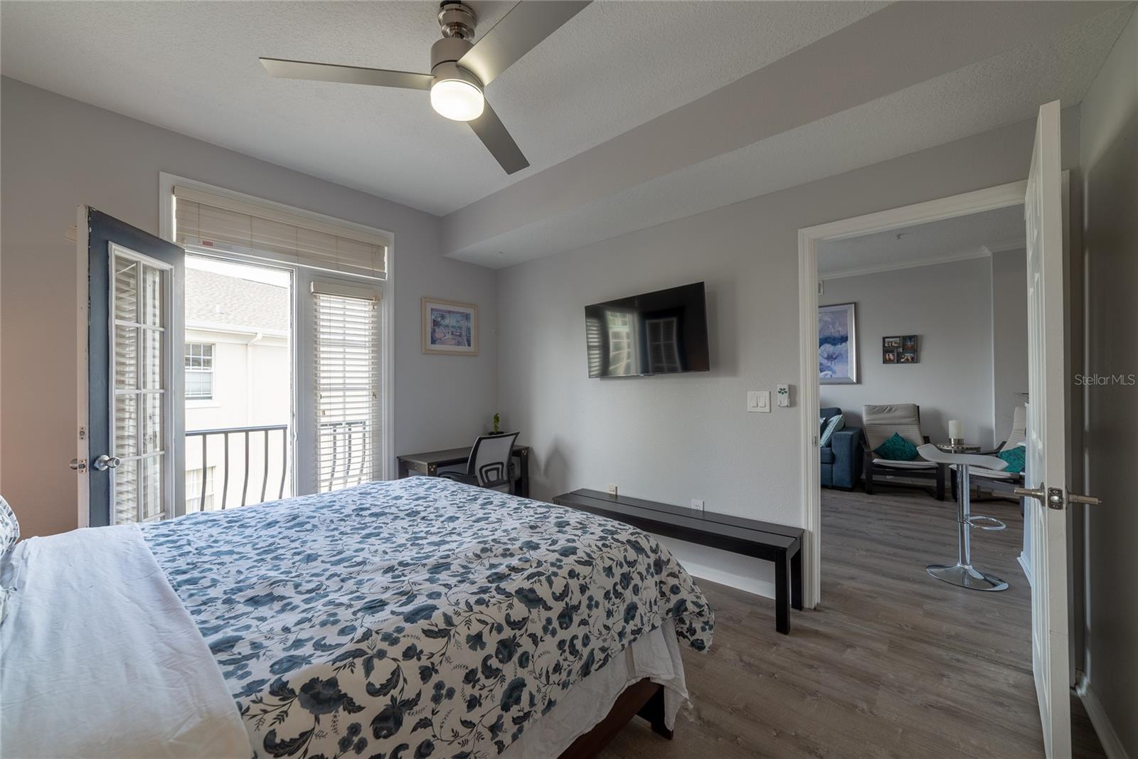 Image 26 of 51 For 501 Knights Run Avenue 1326