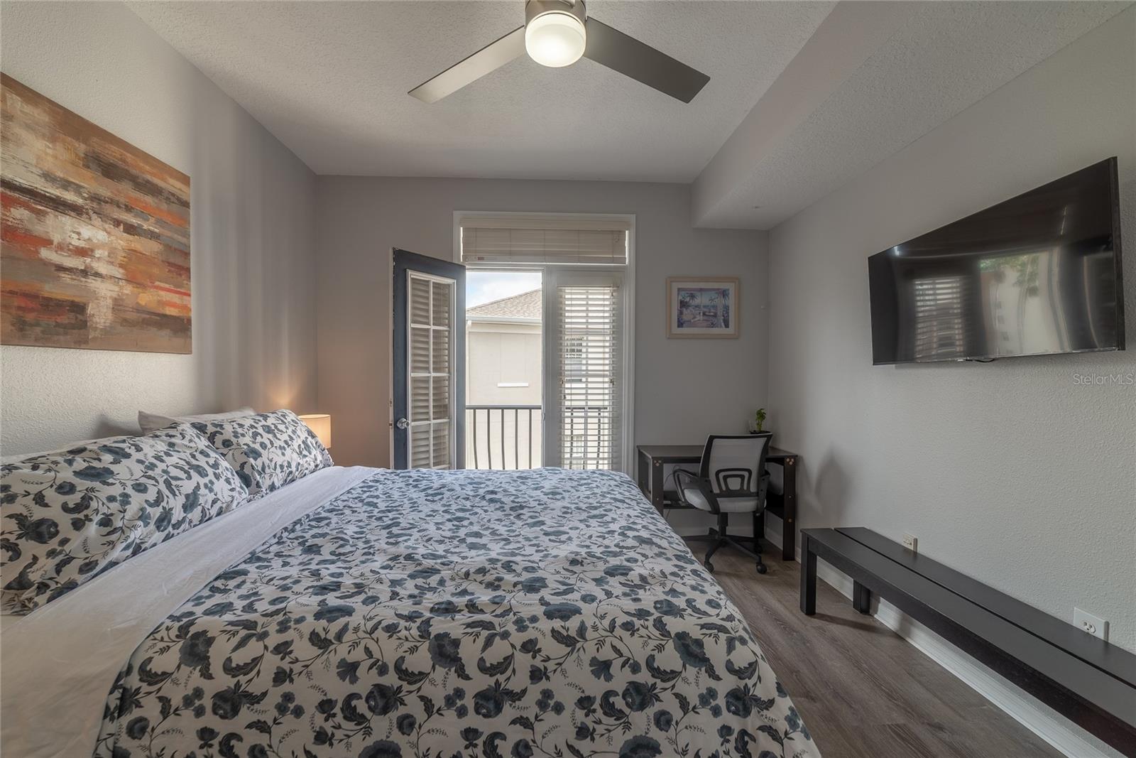 Image 27 of 51 For 501 Knights Run Avenue 1326