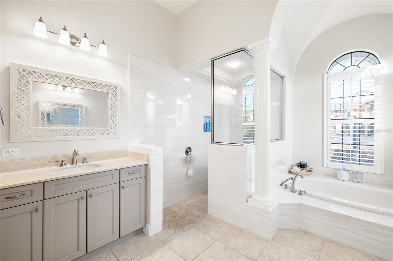 Image 27 of 59 For 16406 Chapman Crossing Drive